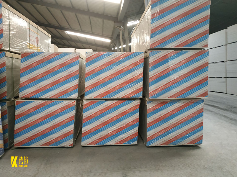 Standard gypsum board Standard gypsum board